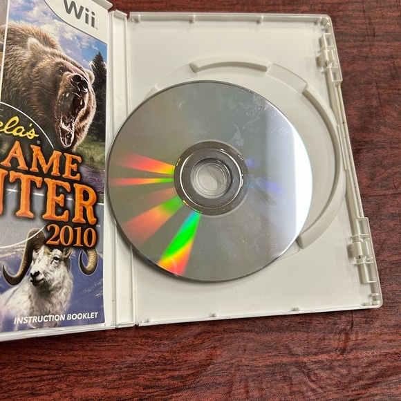 Nintendo Wii CABELA'S BIG GAME HUNTER 2010 & Activision Top Shot Peripheral Gun - Picture 5 of 5